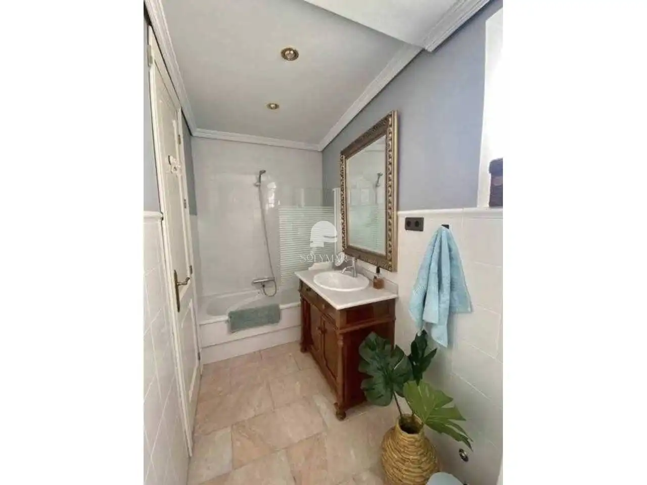 Bathroom of Flat for rent in Vélez-Málaga  with Air Conditioner and Terrace