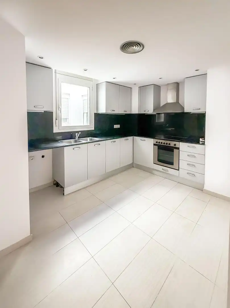 Cocina de Dúplex en venta en L'Escala con Aire acondicionado, Calefacción y Terraza