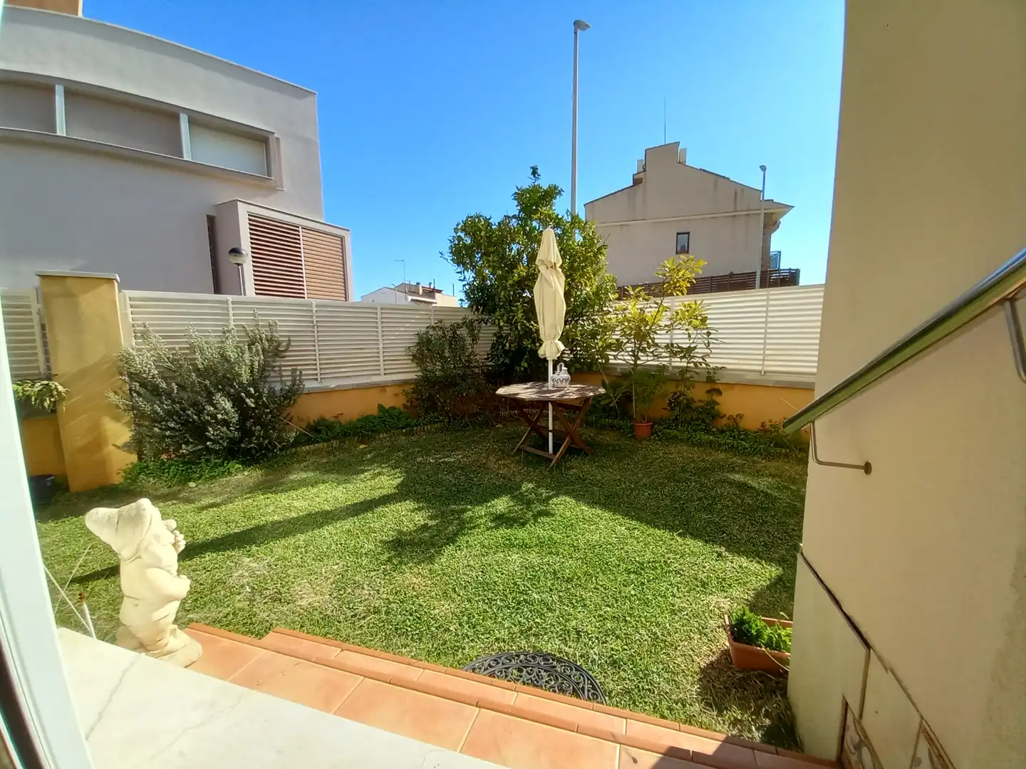 Jardí de Casa o xalet en venda en Vilanova i la Geltrú amb Aire condicionat, Calefacció i Jardí privat