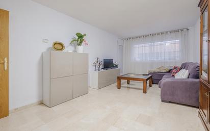 Living room of Planta baja for sale in Terrassa  with Heating and Terrace