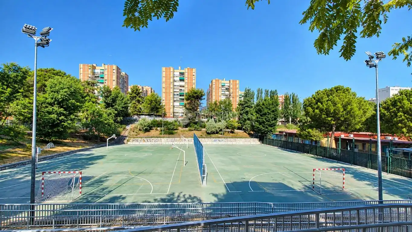 Vista exterior de Piso en venta en Madrid