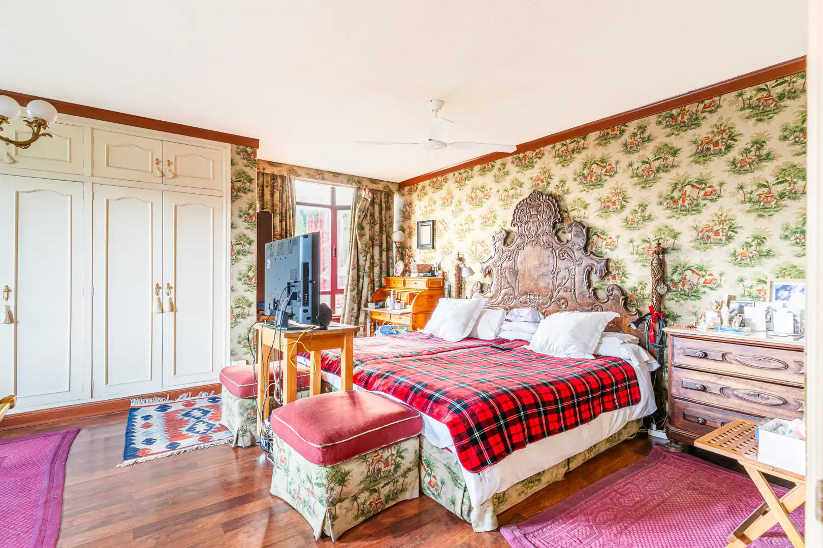 Bedroom of Detached homes for sale in Las Rozas de Madrid  with Air Conditioner, Heating and Private garden