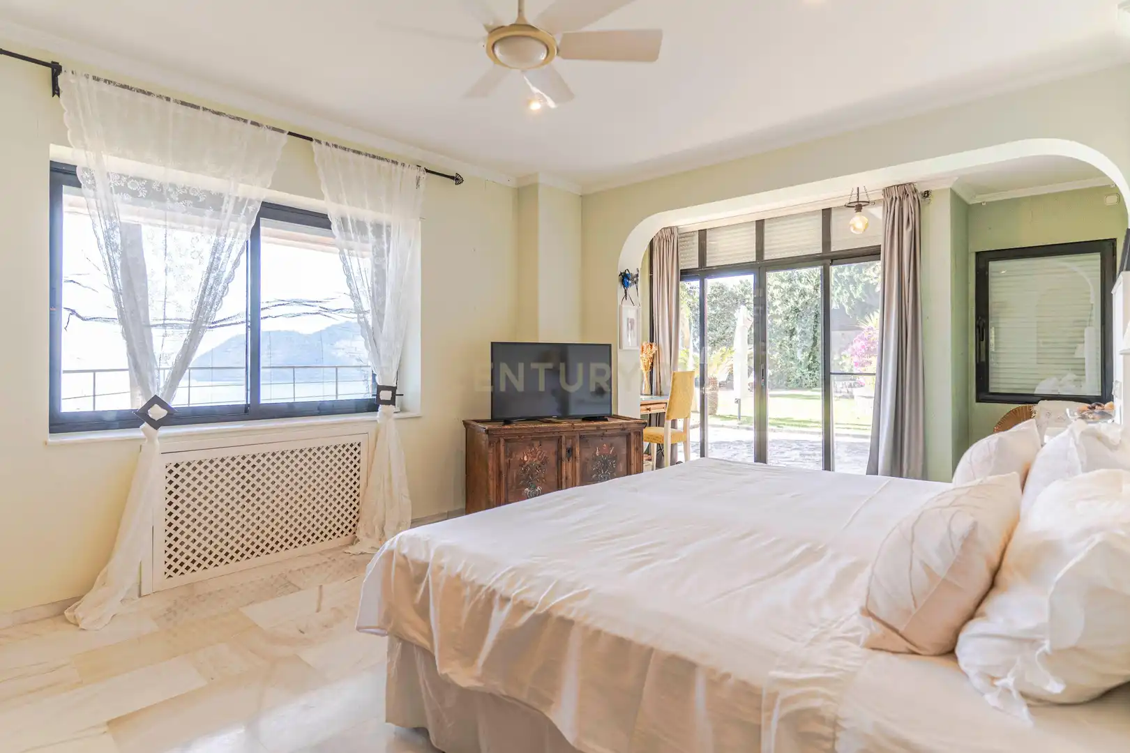 Bedroom of Houses for sale in Almuñécar  with Air Conditioner, Private garden and Storage room