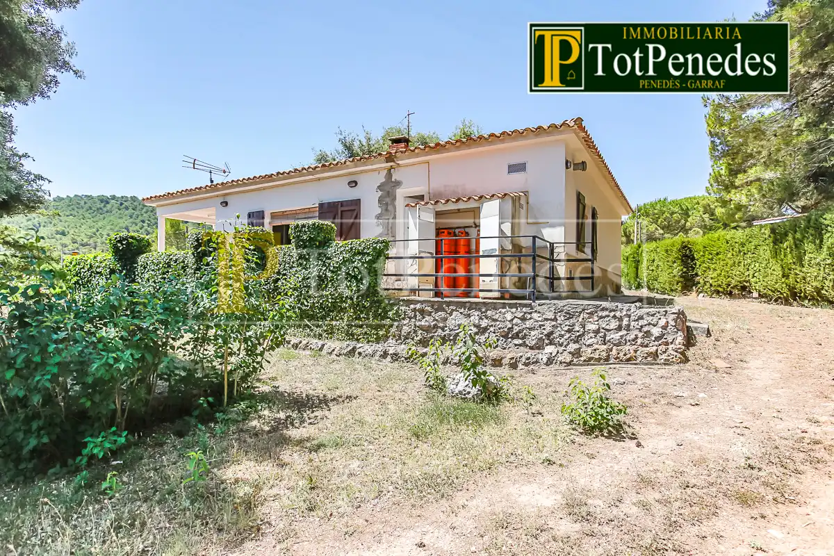 Haus oder Chalet zum Verkauf in Querol mit Heizung, Privatgarten und Abstellraum