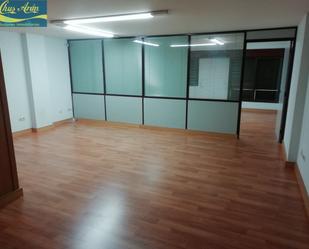 Office to rent in Carballo