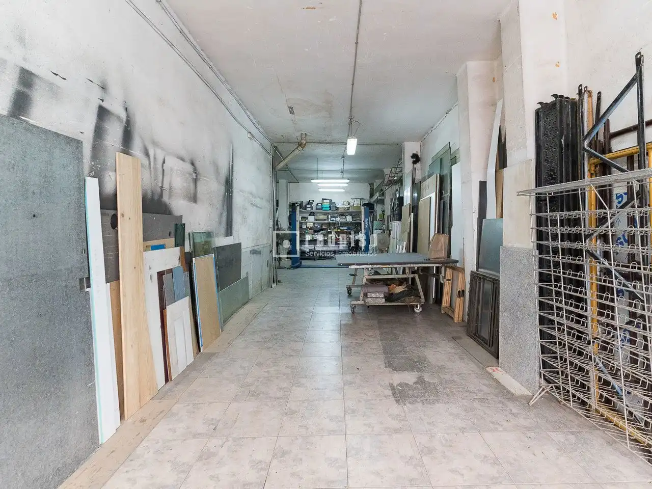 Local comercial en venda a Marino Albesa, imagen 2