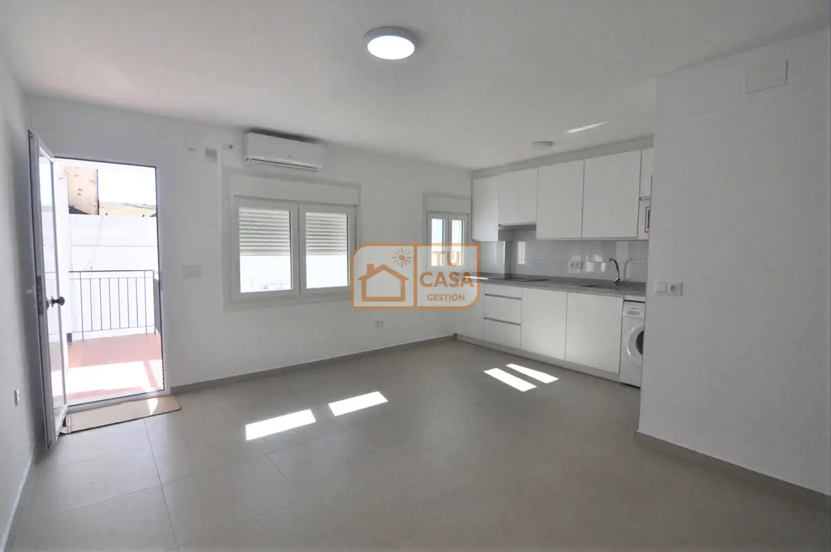 Piso de alquiler en Calle Miralrío, Casco Antiguo