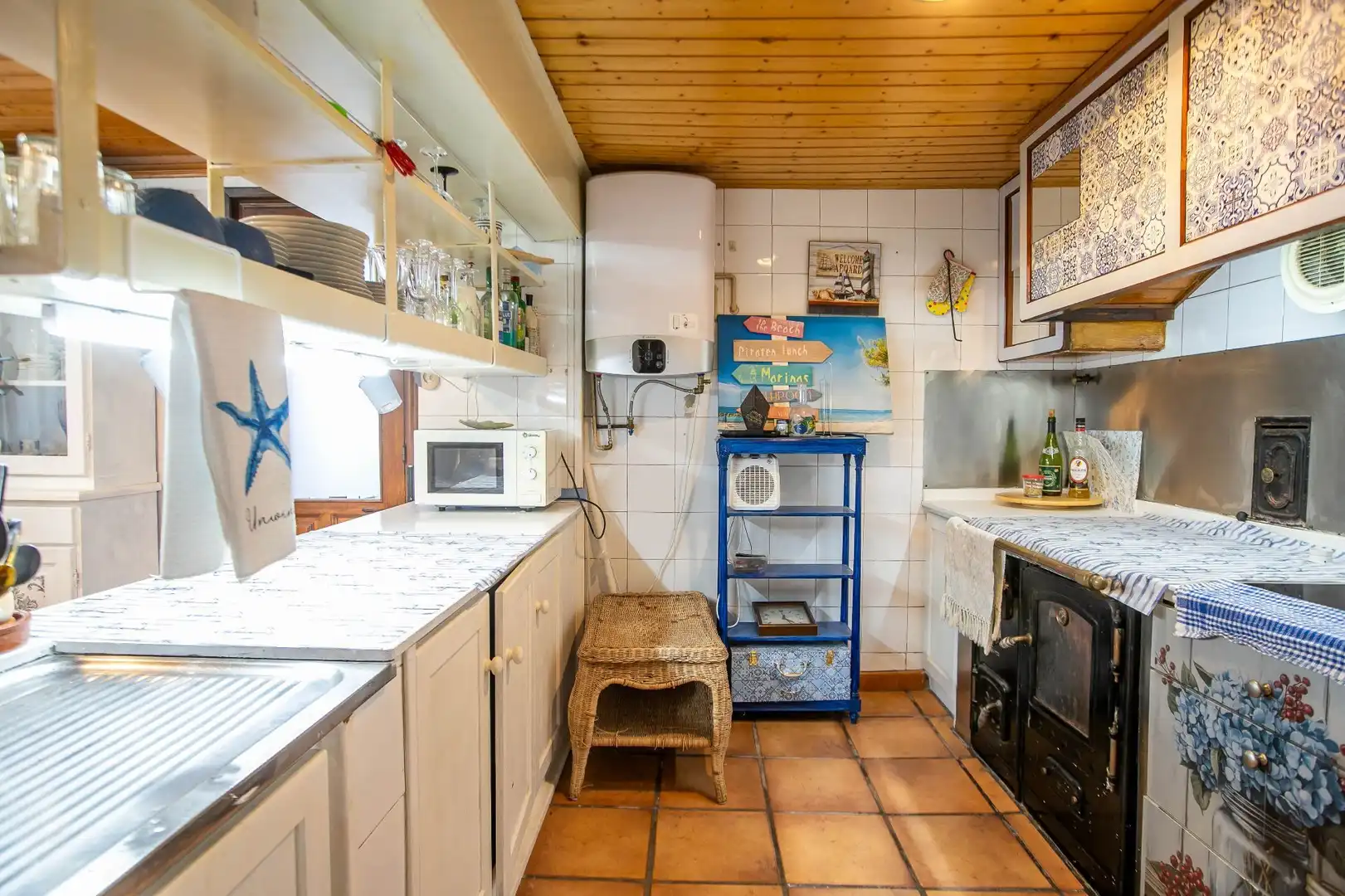 Kitchen of Houses for sale in Legarda  with Air Conditioner, Heating and Private garden
