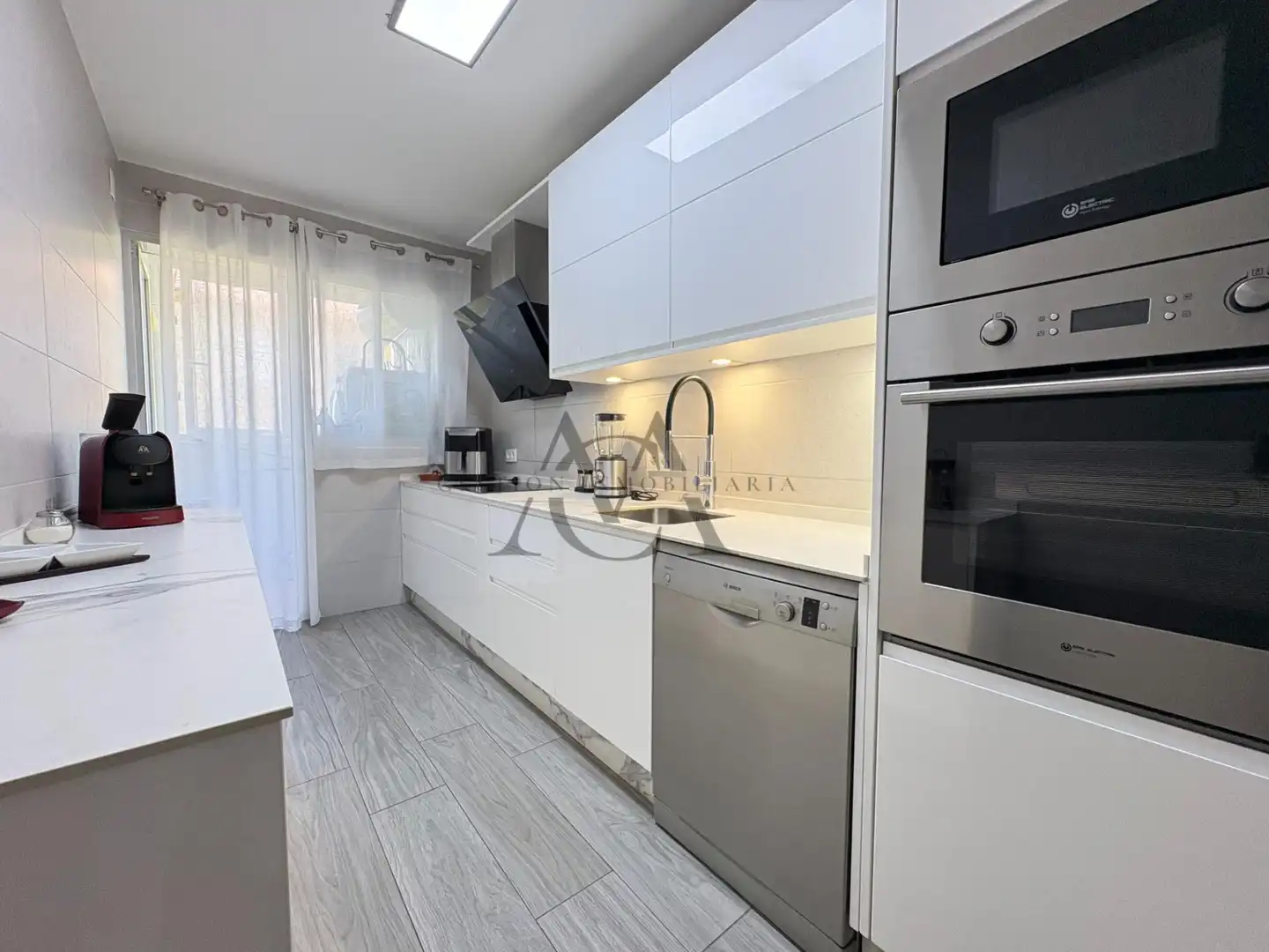 Kitchen of Flat for sale in Lucena  with Air Conditioner, Heating and Terrace