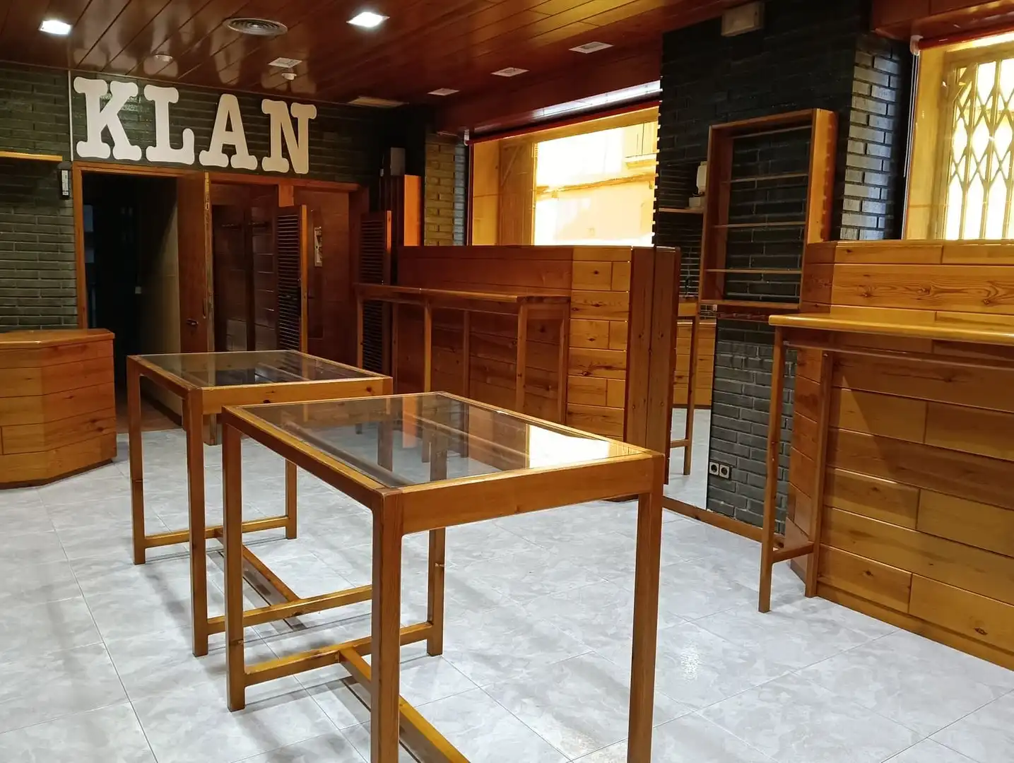 Local de alquiler en Vilanova i la Geltrú con Amueblado
