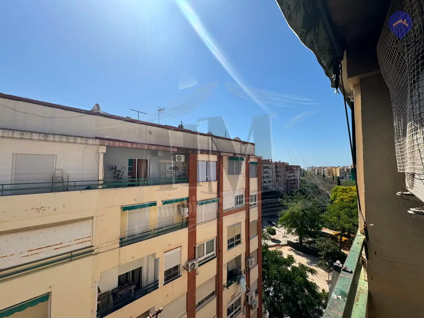 Vista exterior de Pis en venda en Valencia amb Aire condicionat, Terrassa i Alarma