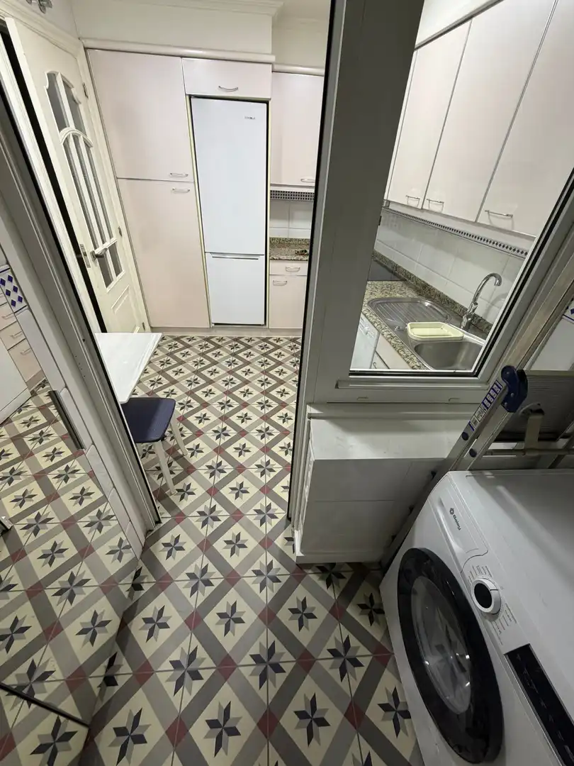 Cuina de Pis de lloguer en A Coruña Capital  amb Calefacció