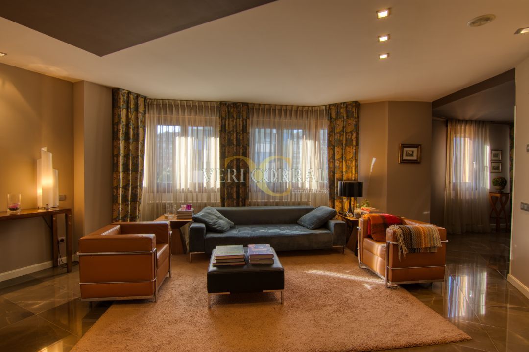 Duplex for sale in Calle Ingeniero Marquina, Parque San Francisco - Uría