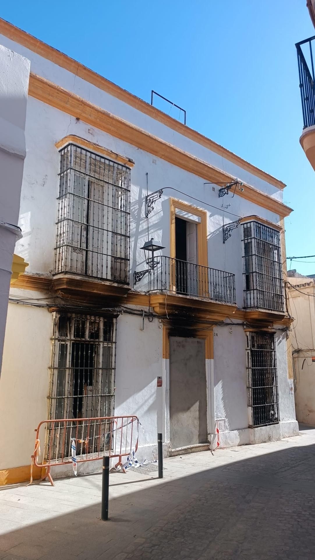 Vista exterior de Casa o xalet en venda en Jerez de la Frontera amb Balcó