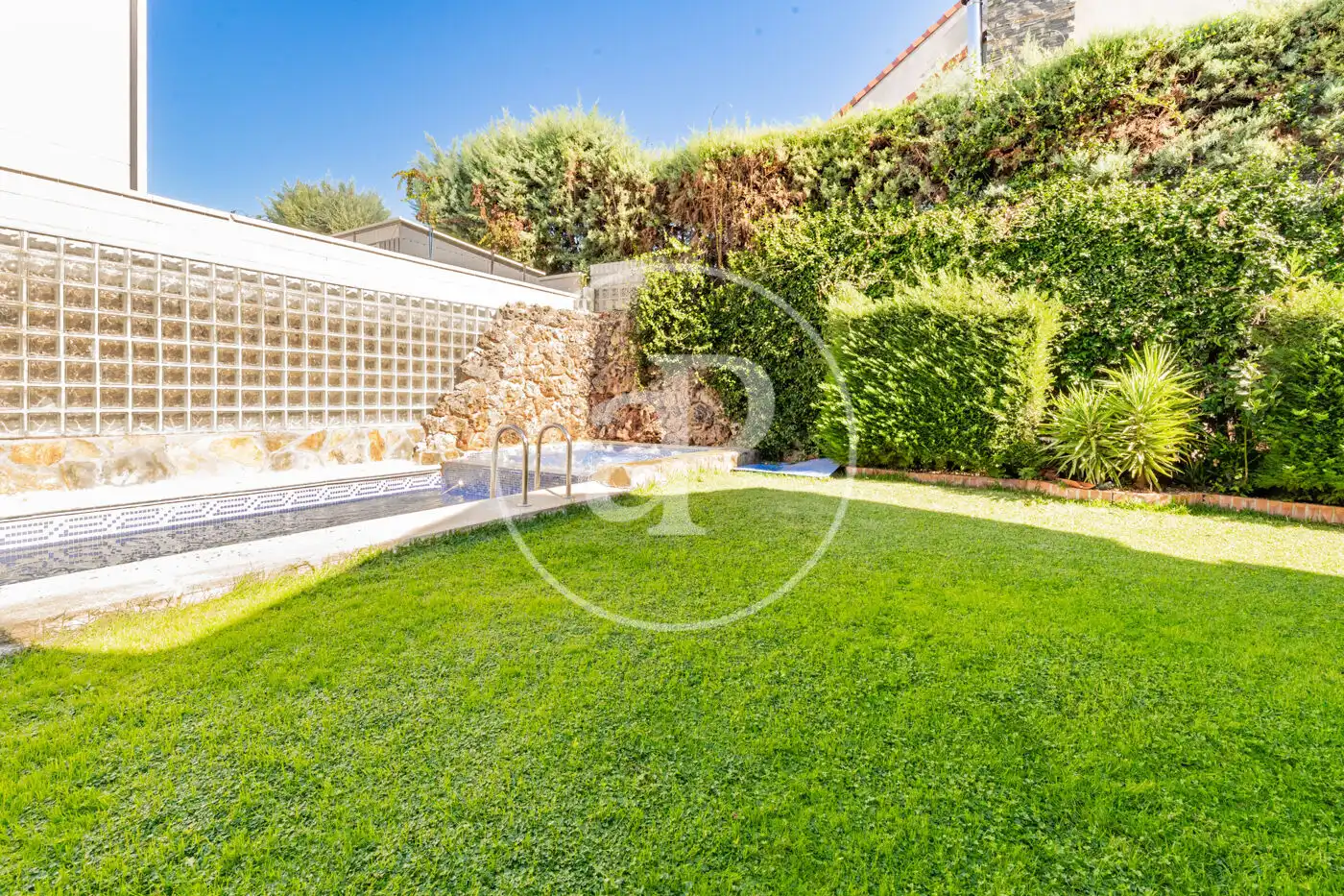 Garden of Houses for sale in Valdeolmos-Alalpardo, Madrid