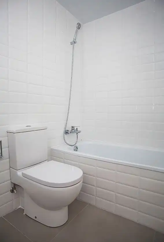 Bathroom of Attic for rent in Barcelona  with Air Conditioner, Terrace and Storage room