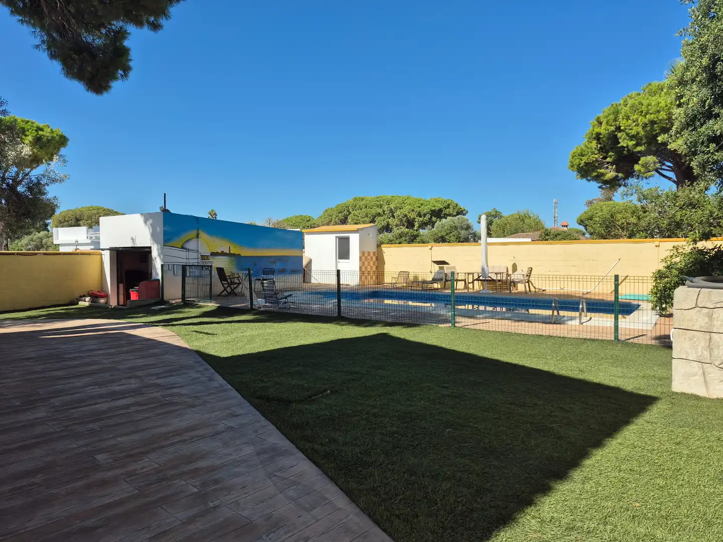 Piscina de Edificio en venta en Chiclana de la Frontera