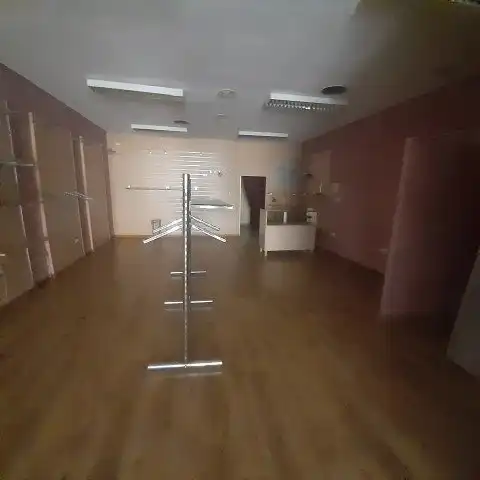 Local comercial de lloguer a Novelda, imagen 4