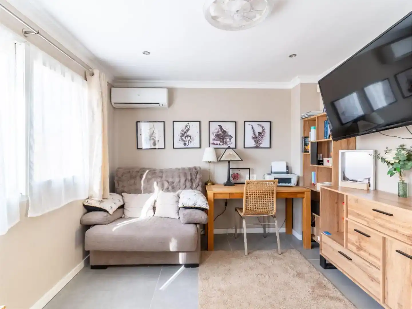 Sala de estar de Piso en venta en Garrucha con Aire acondicionado, Jardín privado y Trastero