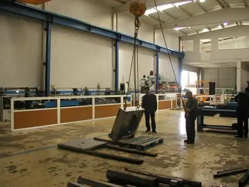 Industrial building to rent in Copèrnic 40, imagen 4