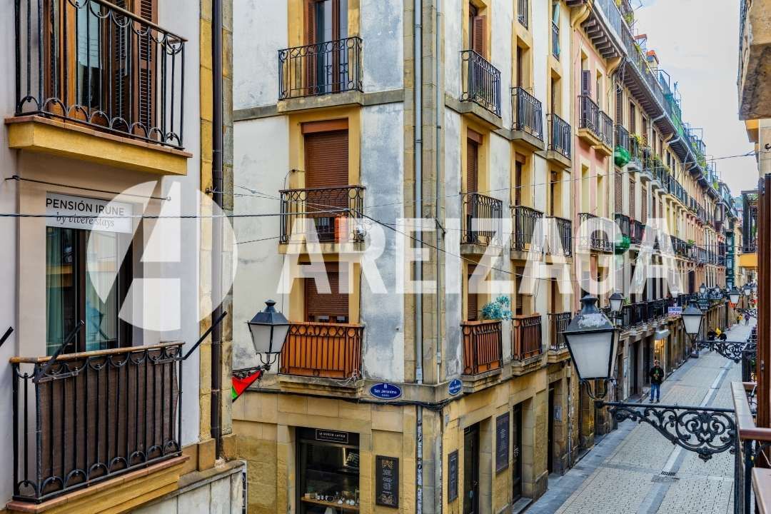 Vista exterior de Piso en venta en Donostia - San Sebastián  con Calefacción