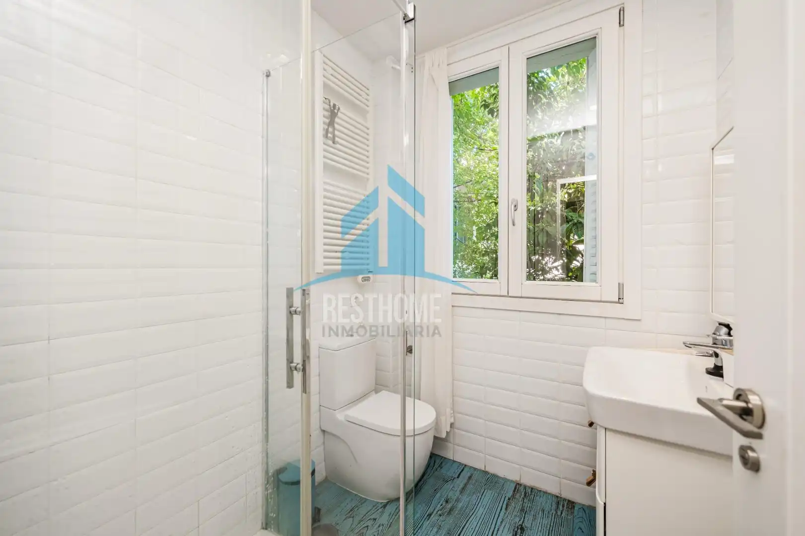 Baño de Casa o chalet en venta en Madrid con Calefacción, Jardín privado y Parquet