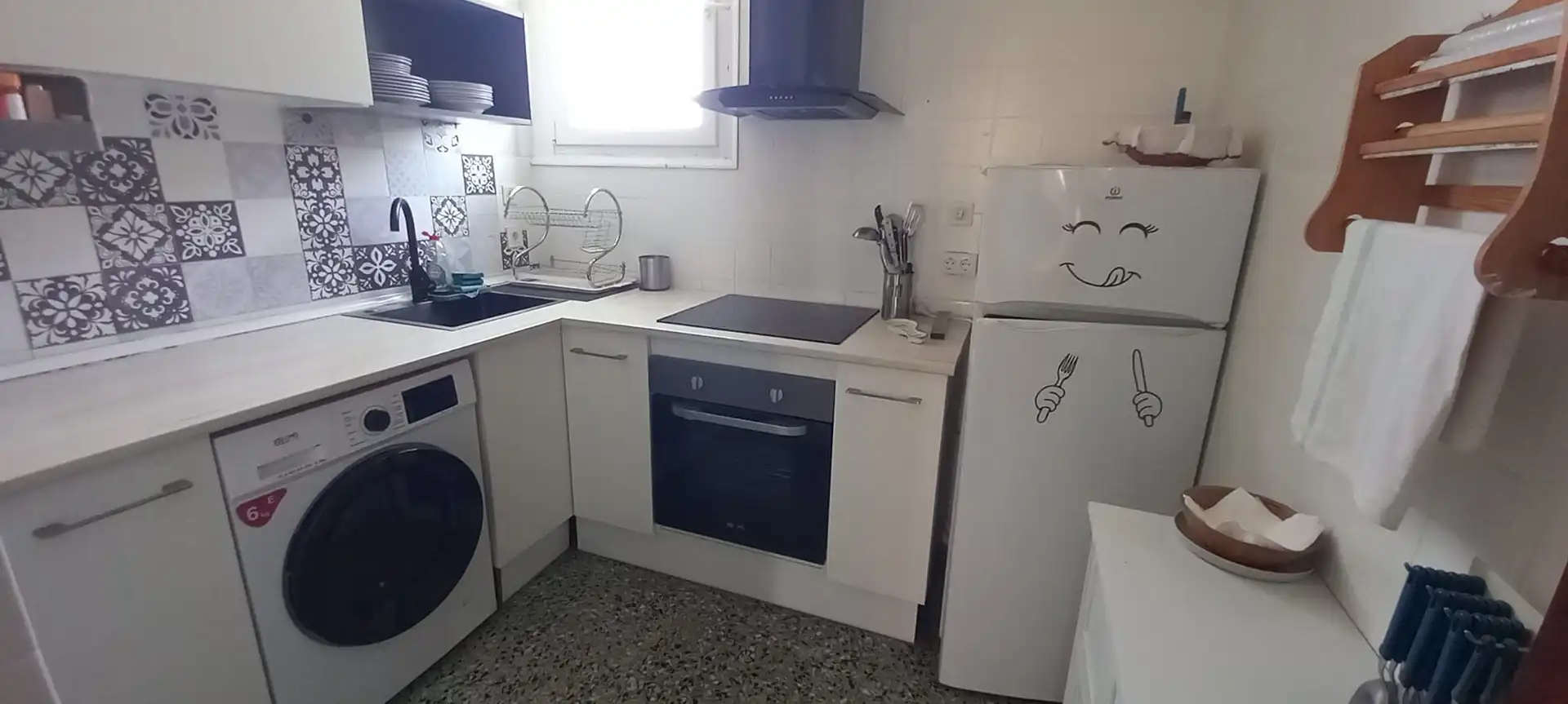 Cuina de Apartament en venda en Roses amb Jardí privat