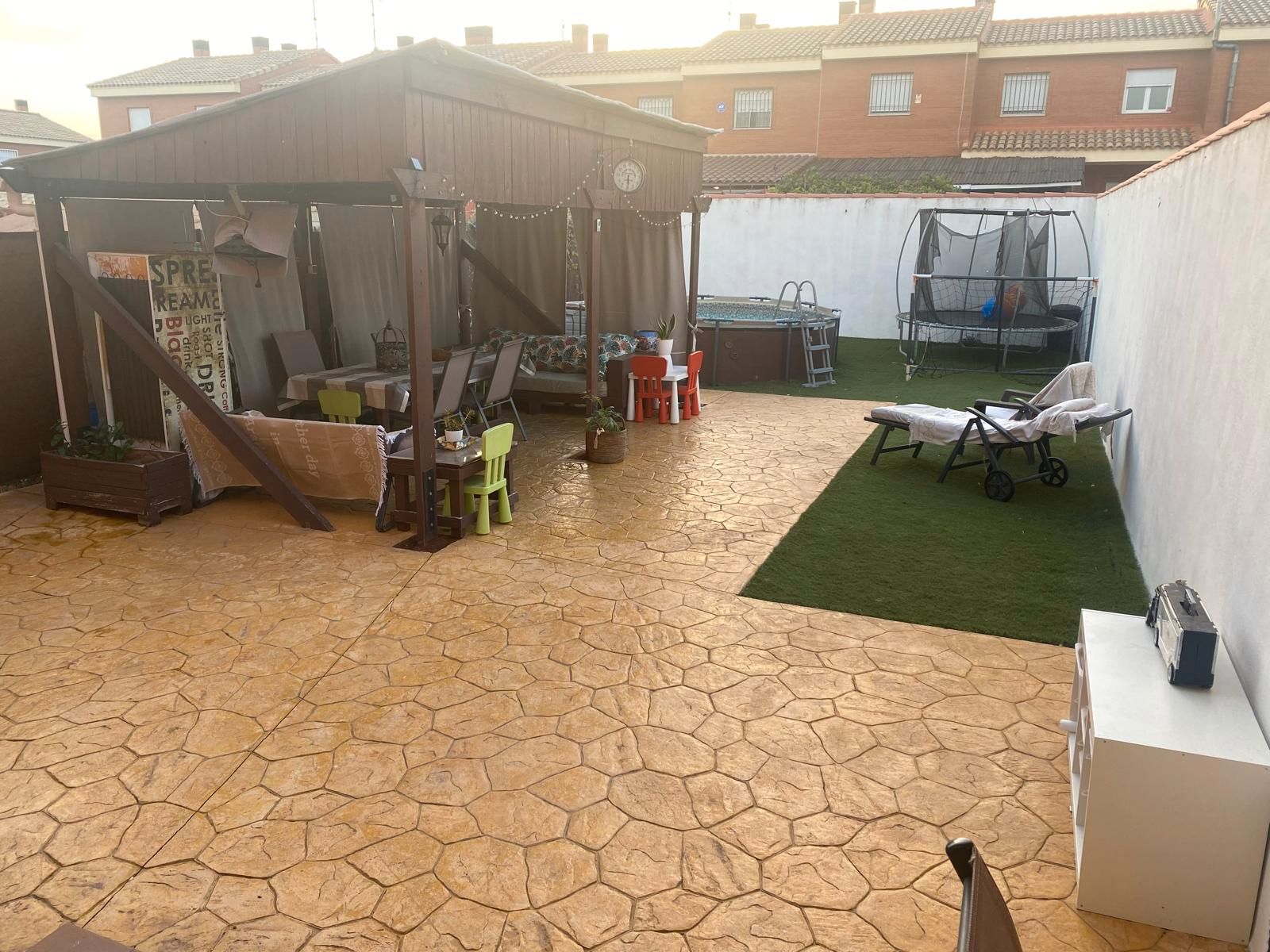 Terrassa de Casa o xalet en venda en Barcience amb Aire condicionat, Calefacció i Jardí privat