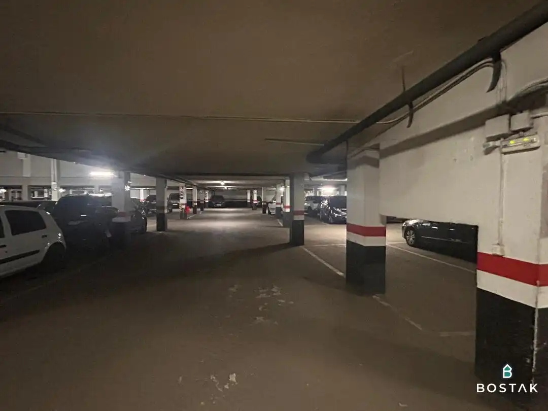 Aparcament de lloguer a Jon Arróspide Kalea, imagen 4