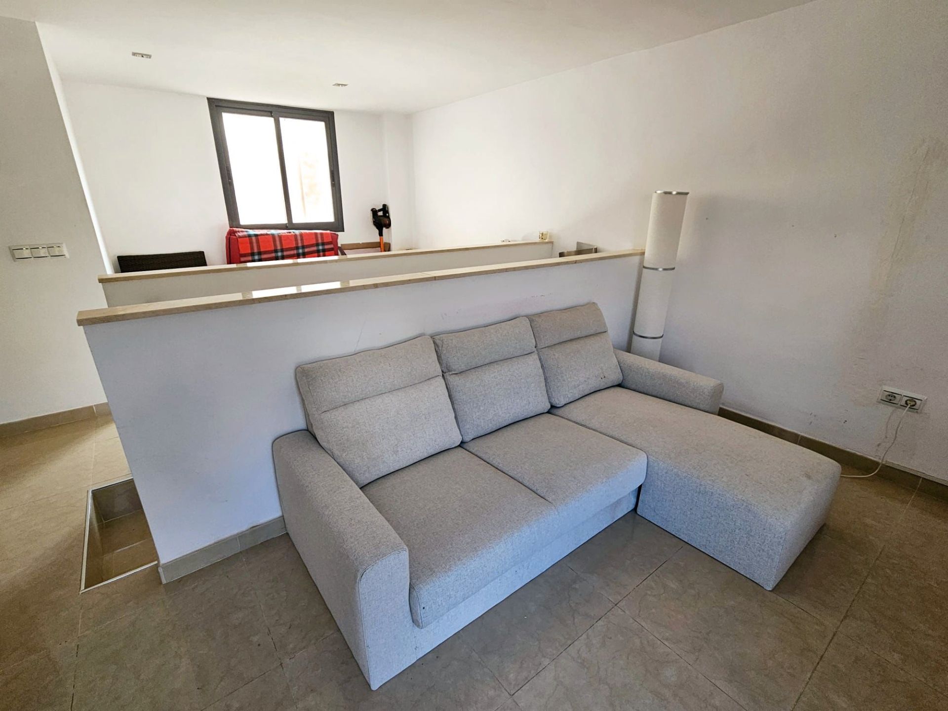 Sala d'estar de Dúplex en venda en Borriol amb Calefacció, Terrassa i Moblat