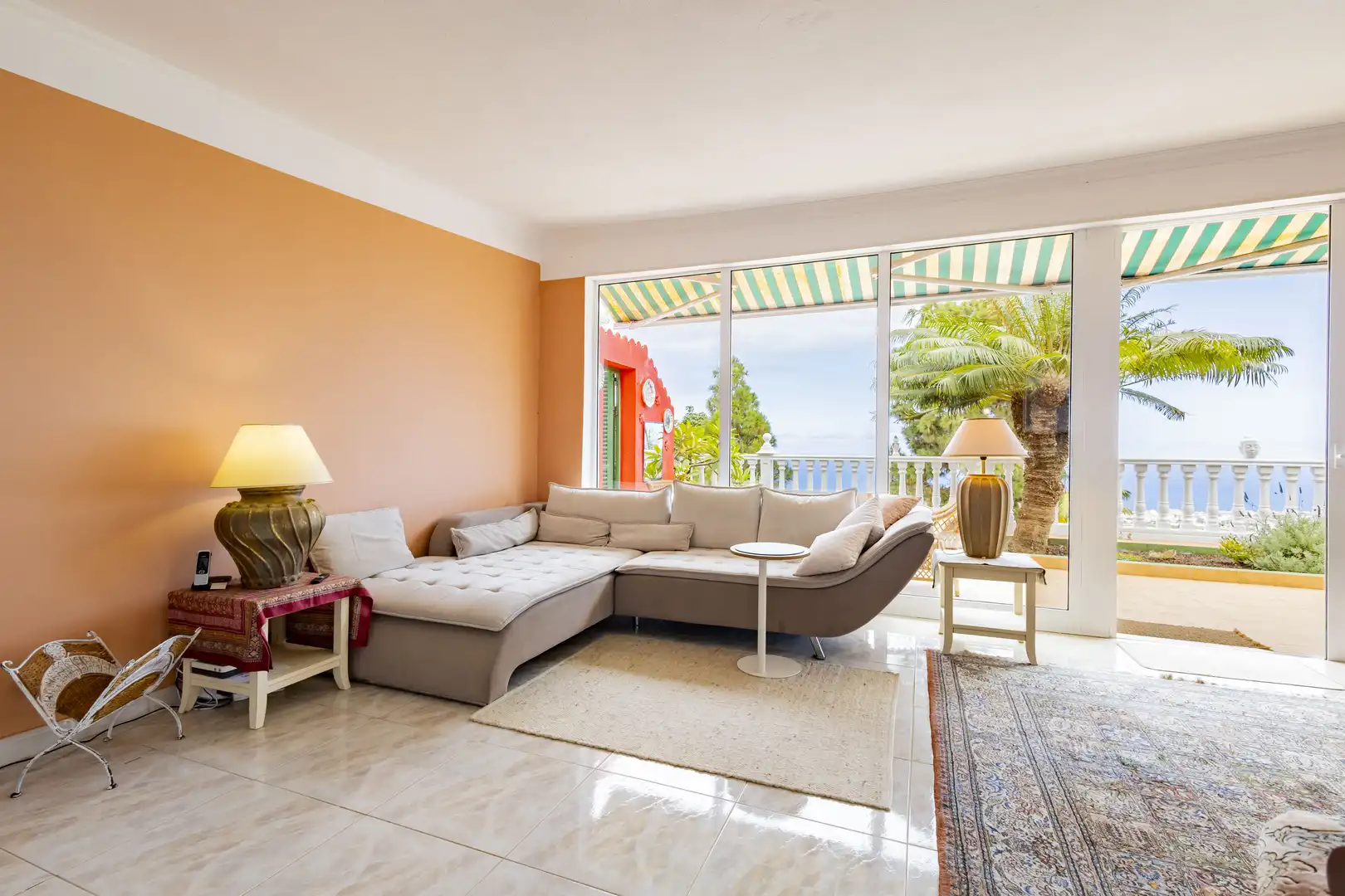 Sala de estar de Casa o chalet en venta en La Orotava con Jardín privado, Terraza y Trastero
