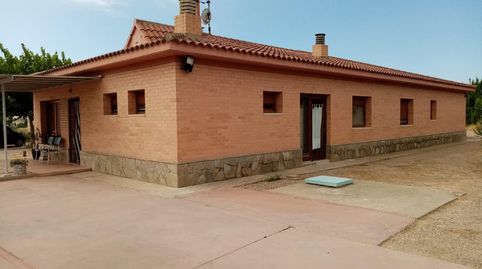 Finca rústica con dos viviendas en Caspe, immagine 2