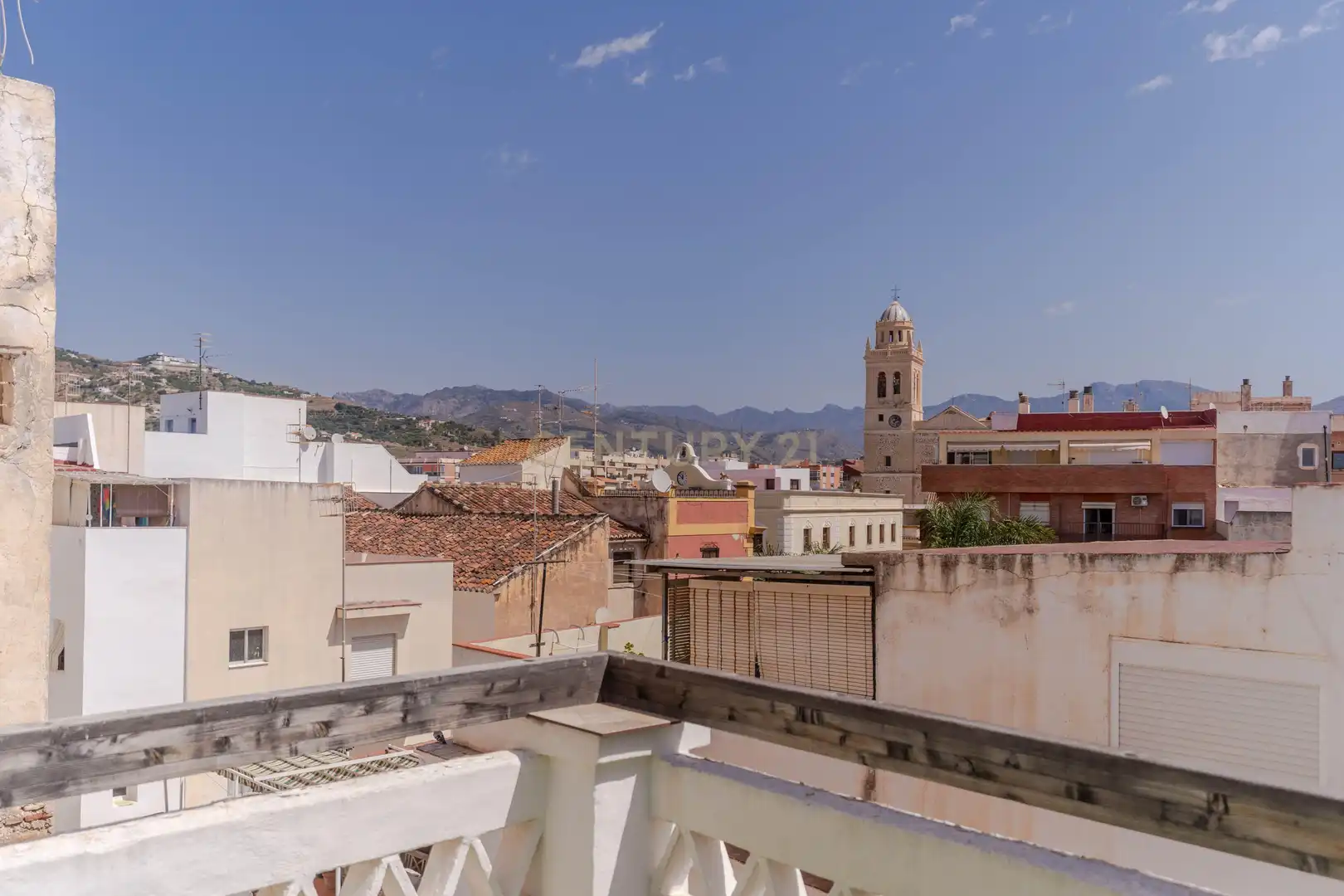 Vista exterior de Casa o chalet en venta en Almuñécar con Aire acondicionado, Lavadora y Microondas