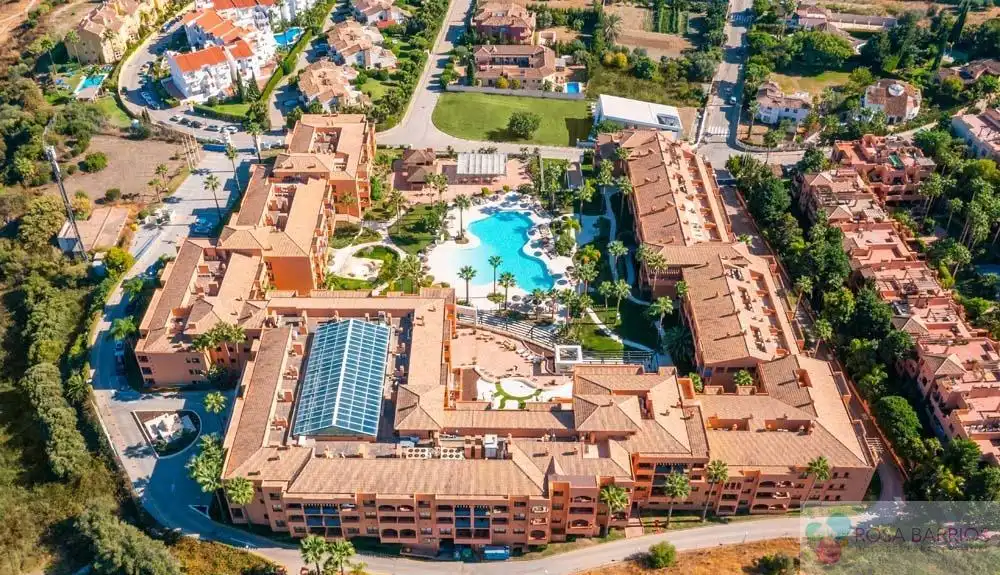 Vista exterior de Apartamento en venta en Benahavís con Aire acondicionado, Terraza y Amueblado