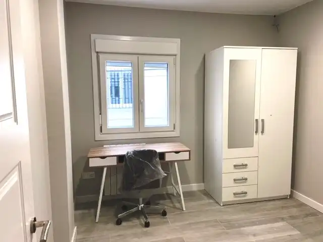 Habitación de Piso de alquiler en Zaragoza con Calefacción, Amueblado y Horno
