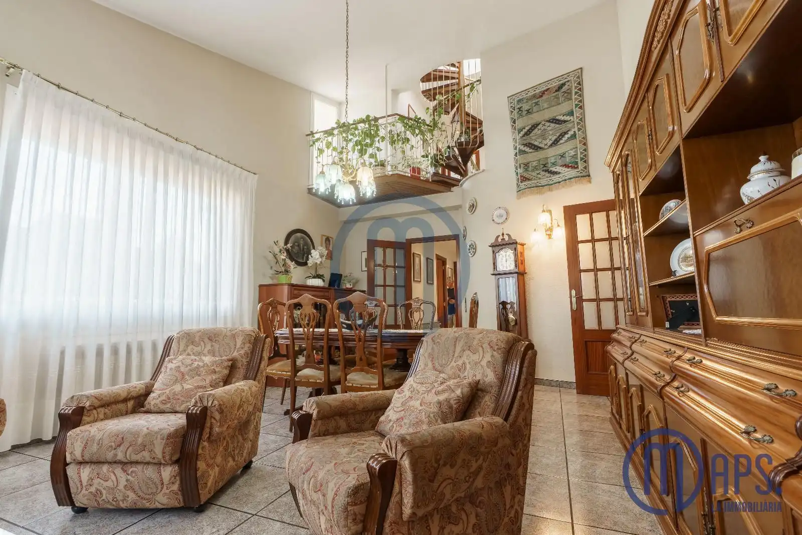 Sala d'estar de Casa o xalet en venda en Canovelles amb Calefacció, Terrassa i TV