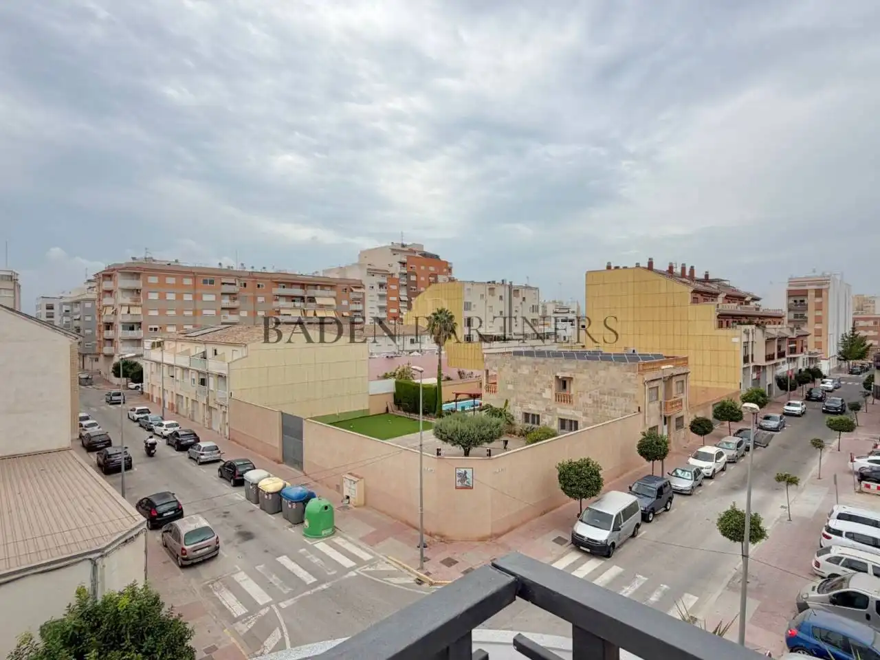 Vista exterior de Àtic de lloguer en Vinaròs amb Aire condicionat, Terrassa i Moblat