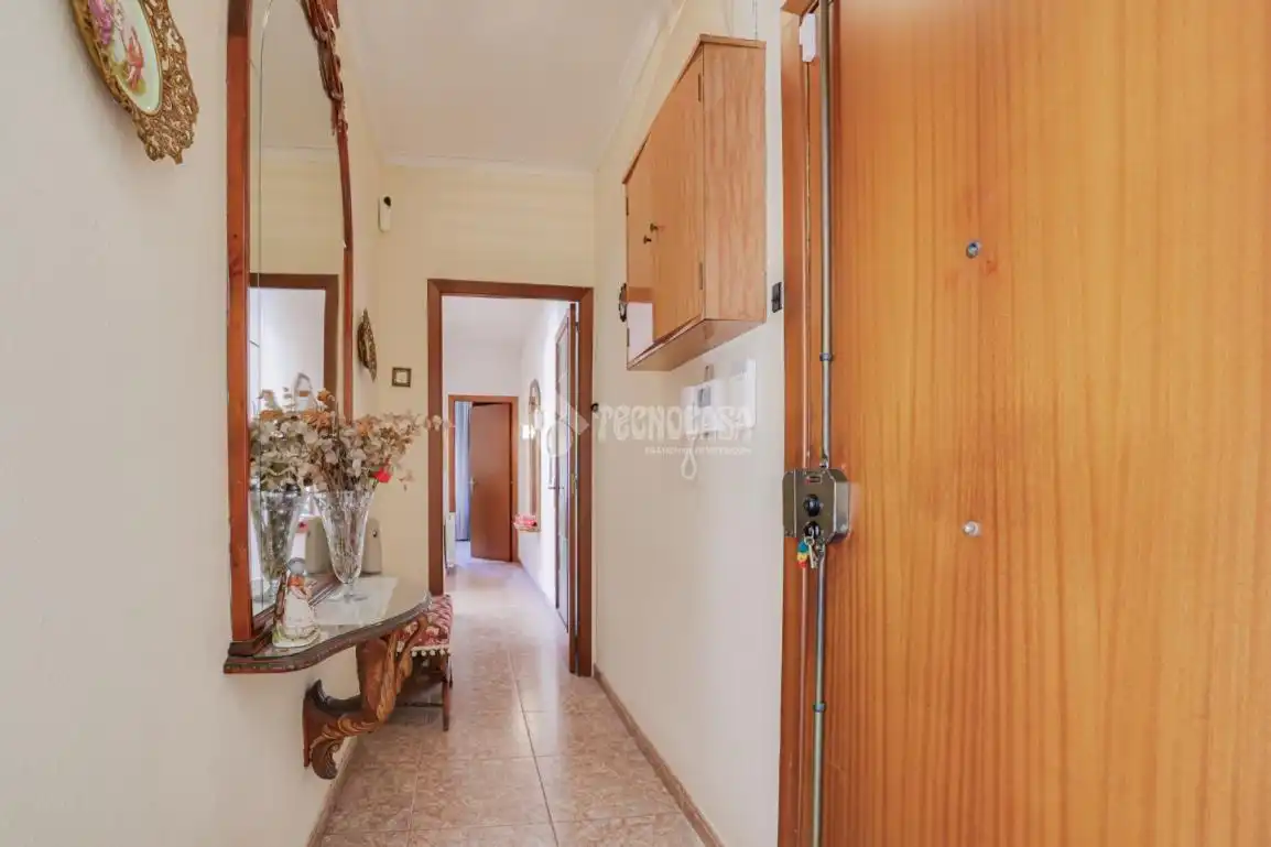 Piso en venta en Barcelona con Balcón