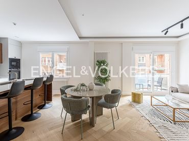 Wohnung mit Balkon zum Verkauf in Calle de Ardemans