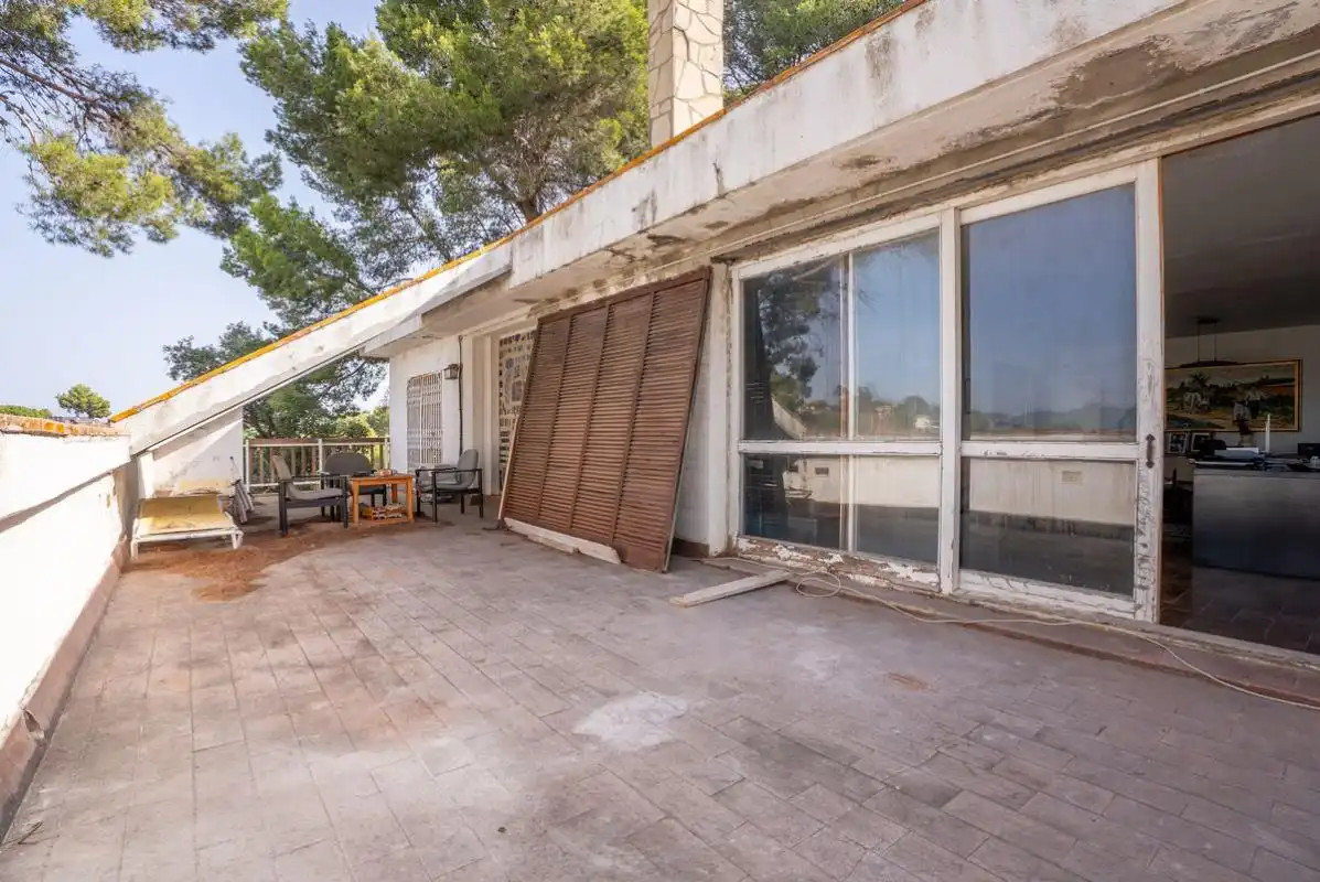 Casa con terraza en venta en Via Abadia de Poblet, imagen 9