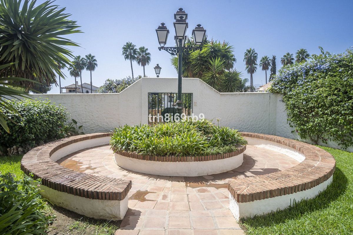 Garden of Flat for sale in Estepona  with Terrace and Swimming Pool
