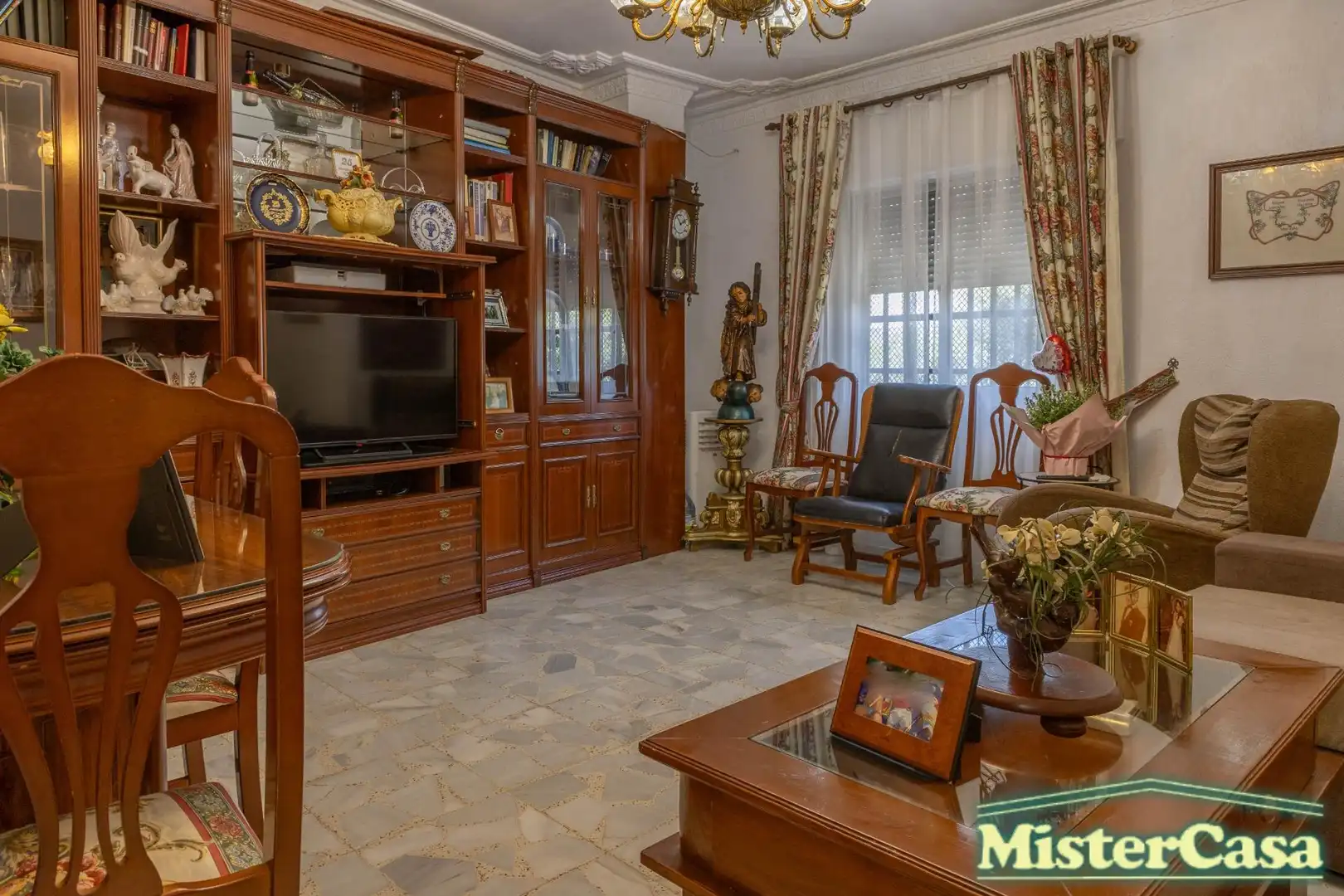 Living room of Houses for sale in Jerez de la Frontera  with Air Conditioner, Terrace and Storage room