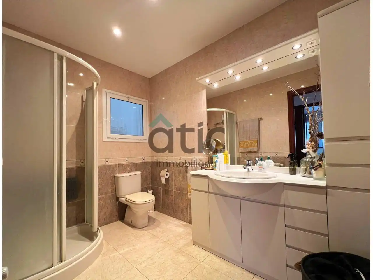 Baño de Piso en venta en Manresa con Calefacción y Terraza