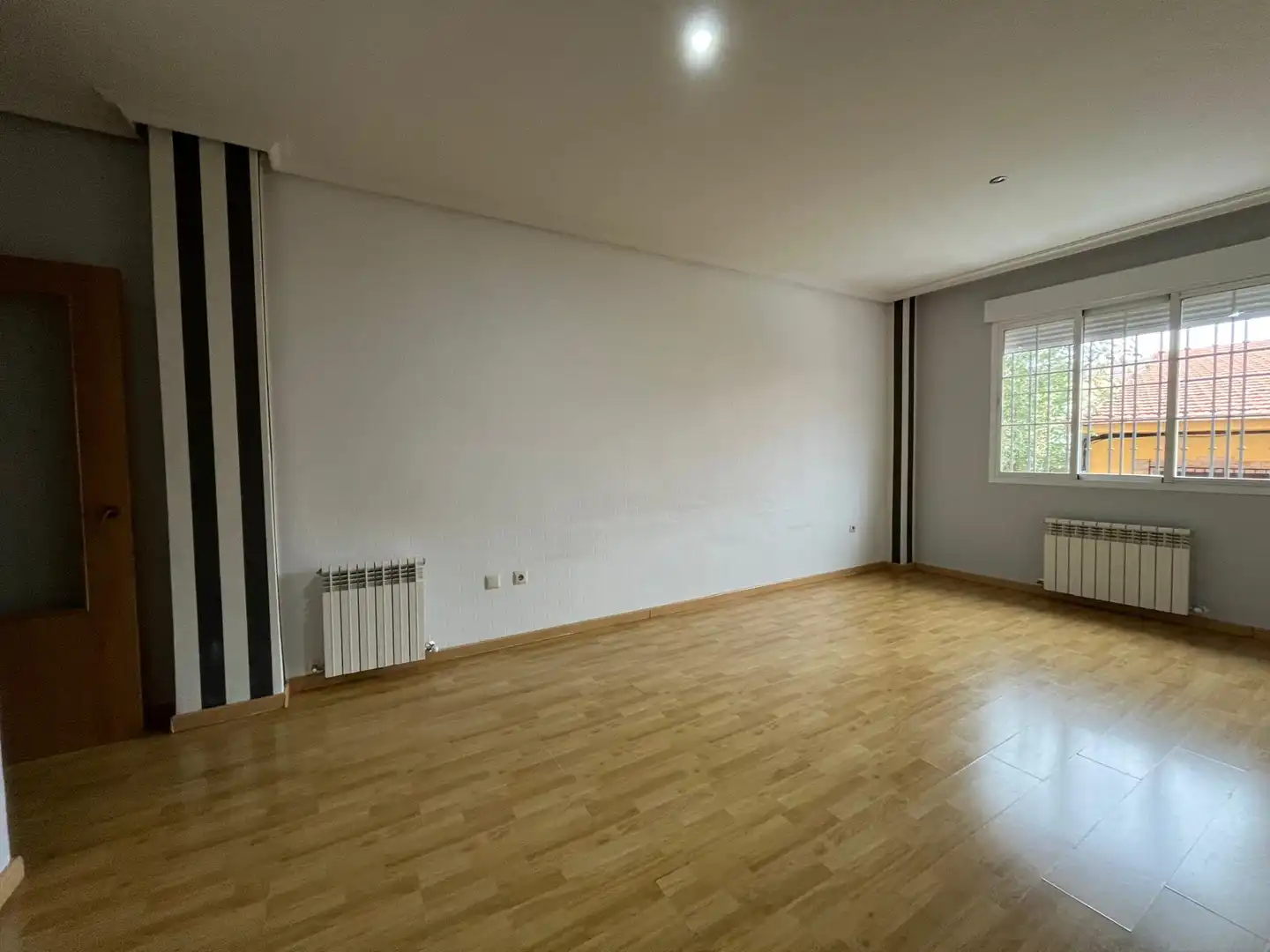 Bajo con ascensor en venta en Calle Ávila 12, imagen 2