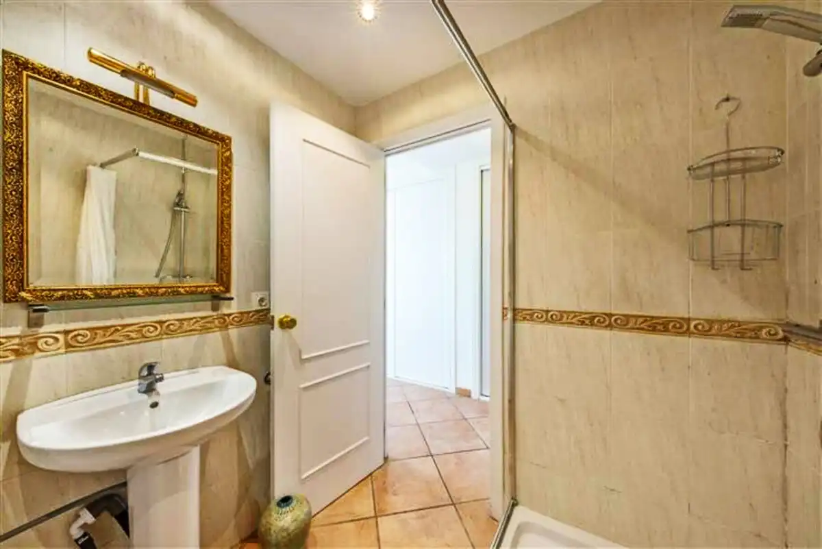 Bathroom of Apartments for rent in Marbella  with Air Conditioner, Furnished and Balcony