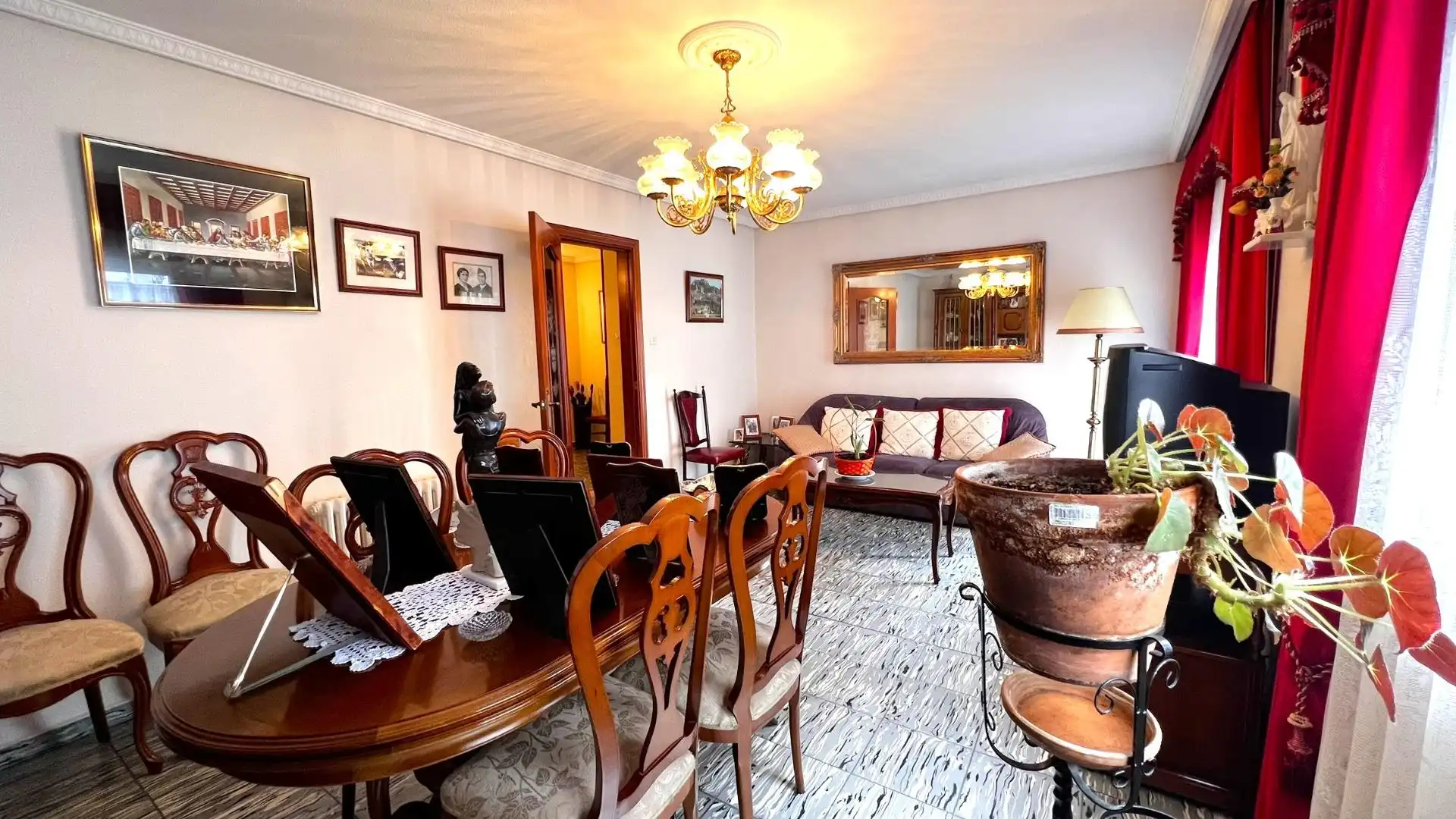 Sala d'estar de Pis en venda en Móstoles amb Aire condicionat i Terrassa