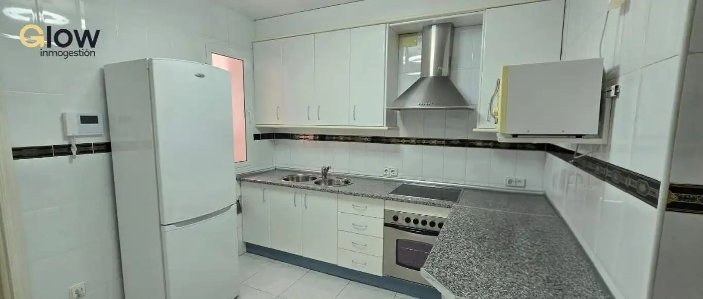 Flat with terrace for sale in Santa Marina, imagen 5