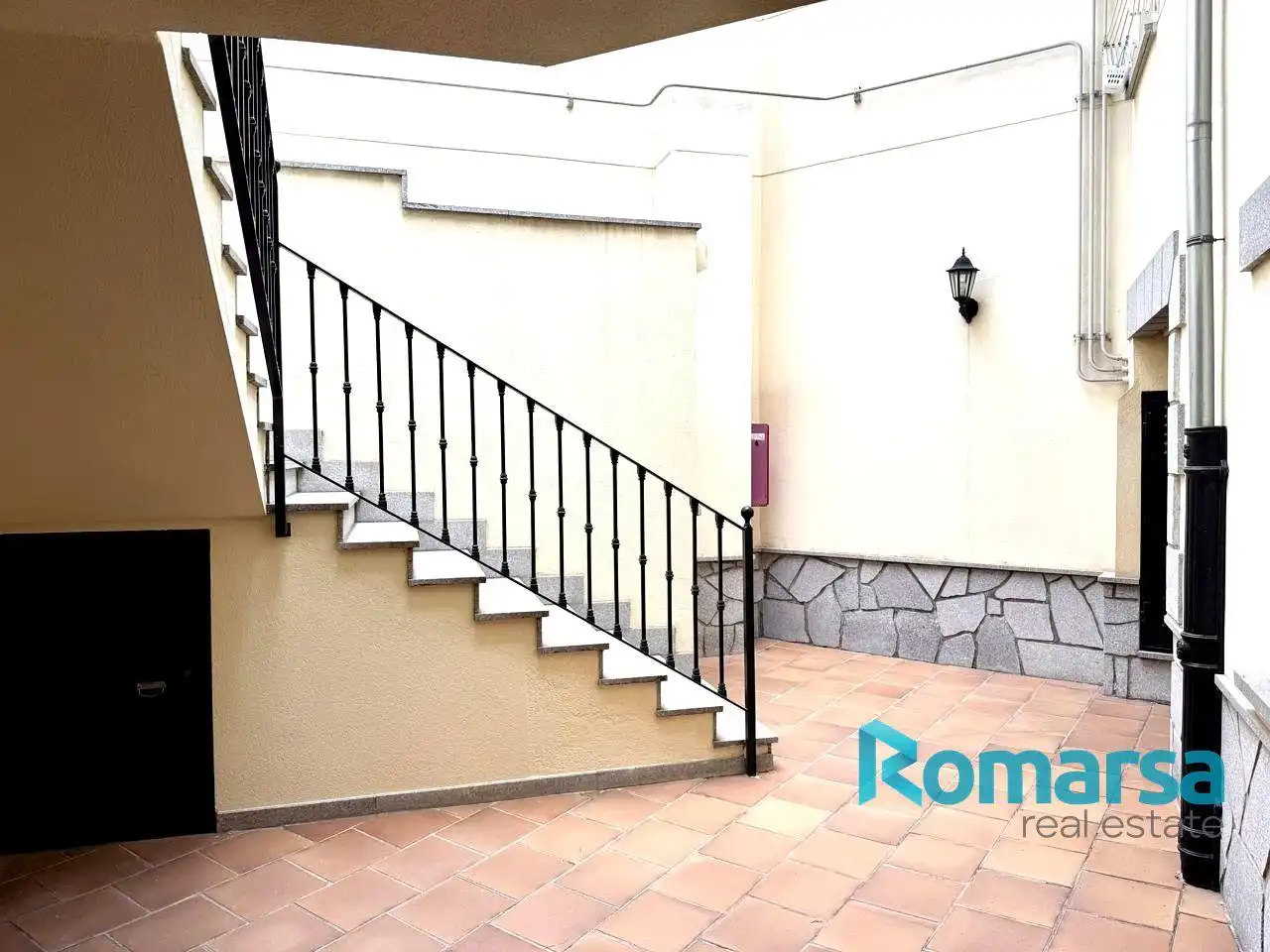 Ground floor for sale in Ávila  with Heating and Storage room