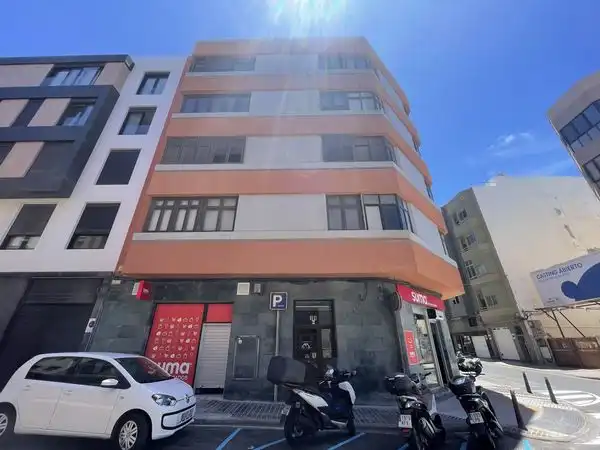 Vista exterior de Pis en venda en Las Palmas de Gran Canaria amb Moblat