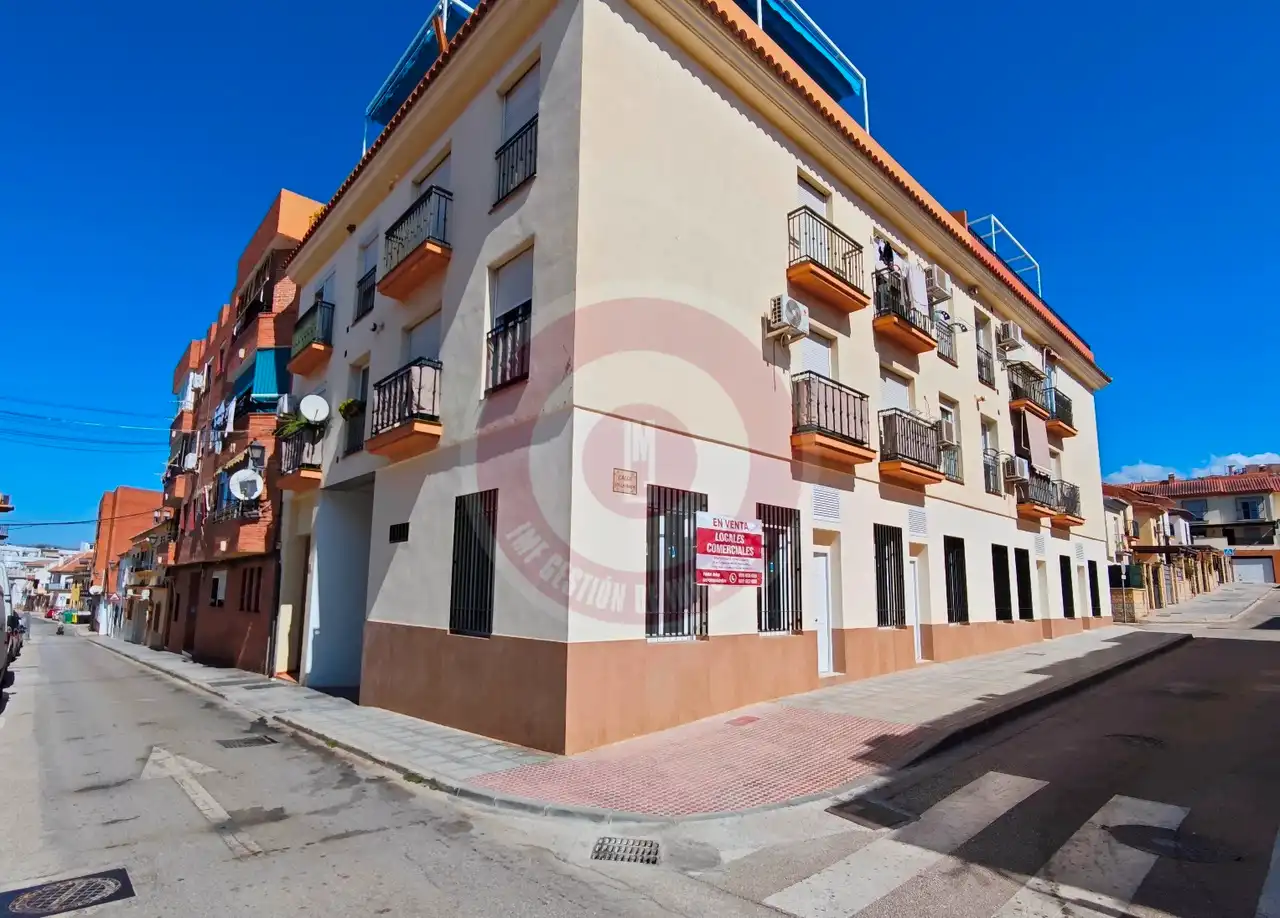Locale commerciale in vendita a Calle Cruz Verde 55B